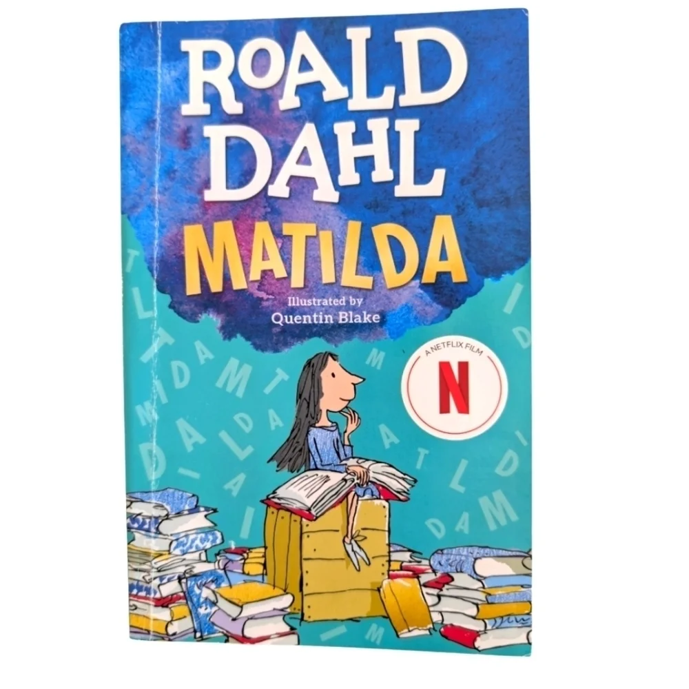 NWT Matilda Paperback Book Illustrated  August 16 2007 Age 6-10 Years Old